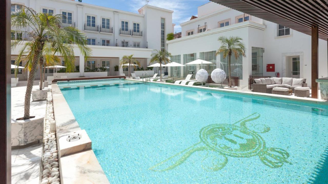 Alentejo Marmoris Hotel & Spa, A Small Luxury Hotel Of The World Vila Viçosa Exterior foto The pool at the hotel