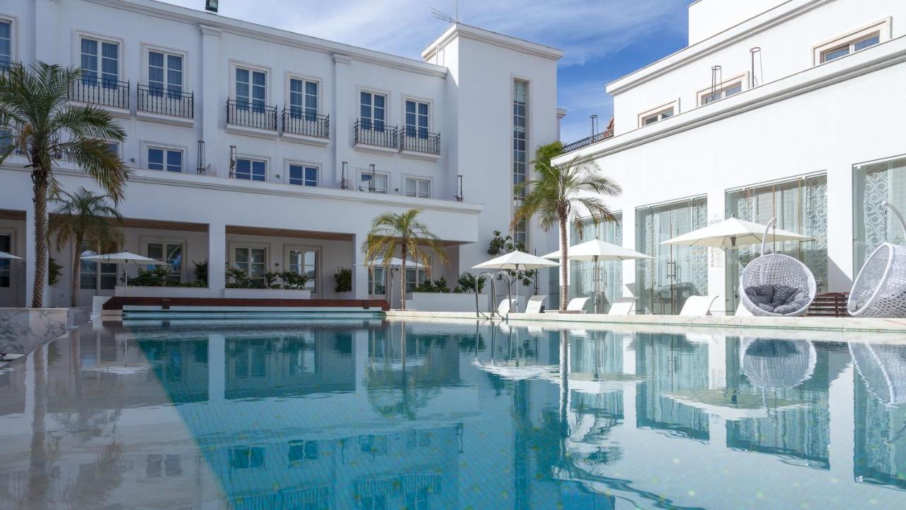 Alentejo Marmoris Hotel & Spa, A Small Luxury Hotel Of The World Vila Viçosa Exterior foto The hotel's pool