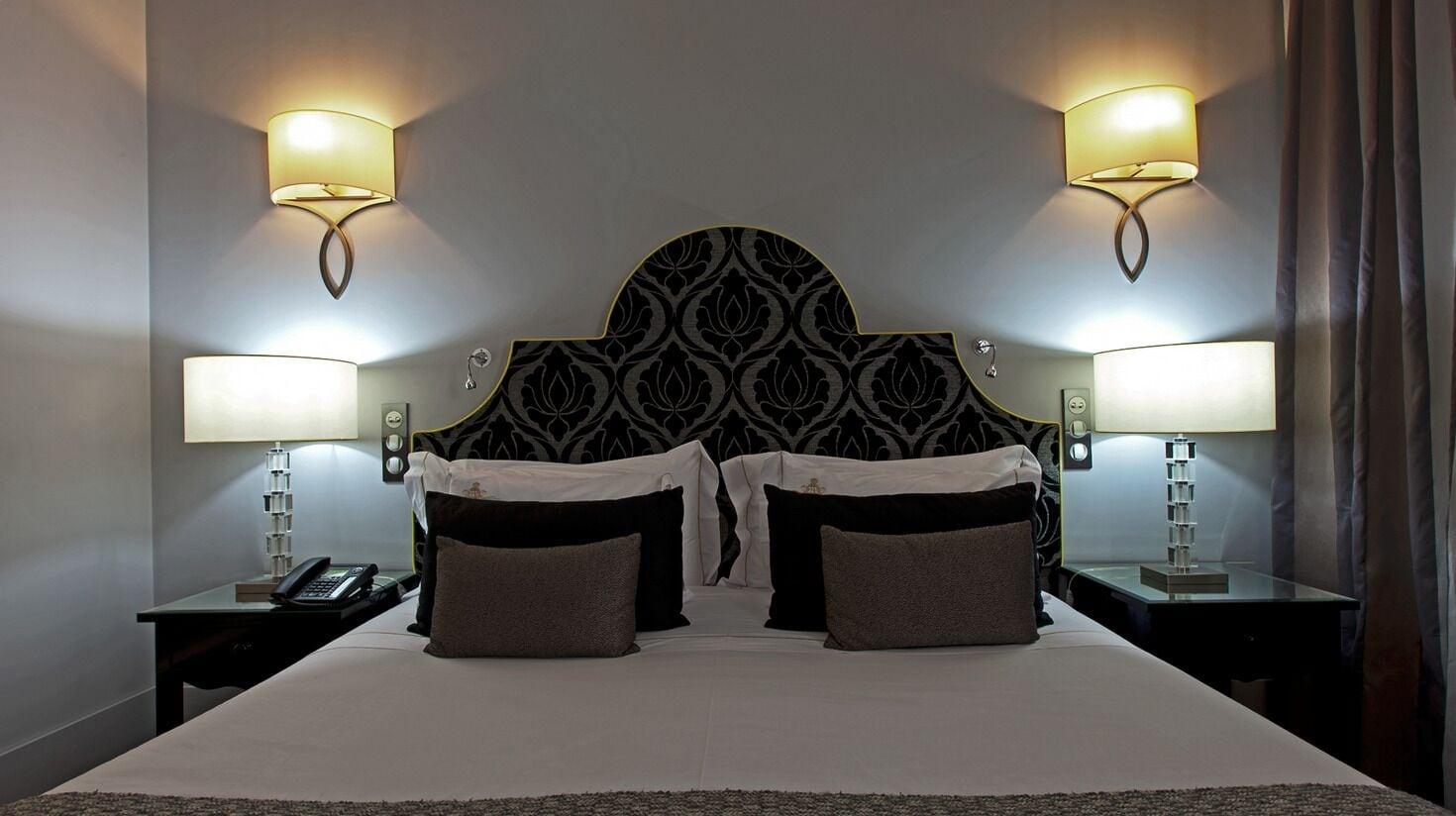 Alentejo Marmoris Hotel & Spa, A Small Luxury Hotel Of The World Vila Viçosa Exterior foto A bed with a headboard
