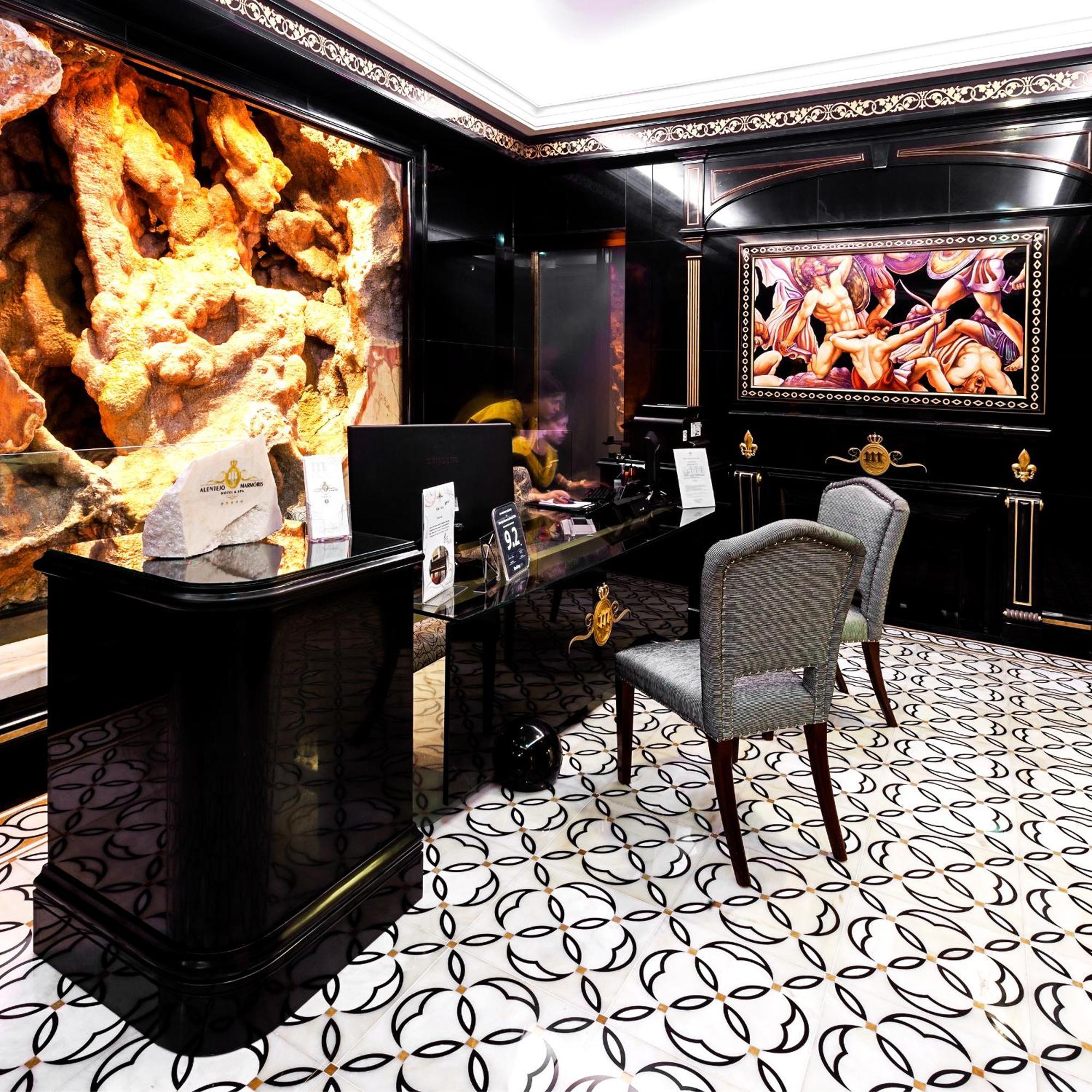 Alentejo Marmoris Hotel & Spa, A Small Luxury Hotel Of The World Vila Viçosa Exterior foto The interior of a jewelry store in India